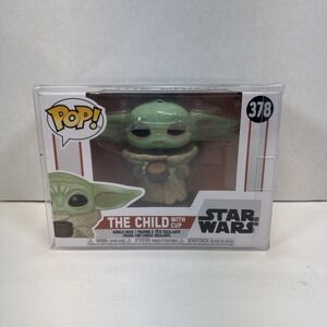 Funko Pop! Star Wars The Child with Cup #378 Vinyl Bobble-Head + Soft Protector